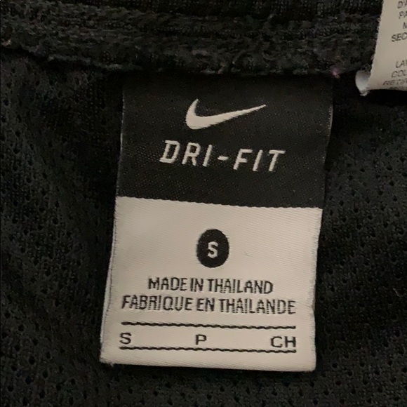 Nike Shorts - Picture 3 of 4